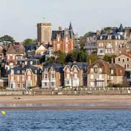 3 Pieces Avec Balcon Et Parking Gratuit - Fr-1-712-5 Διαμέρισμα Villers-sur-Mer